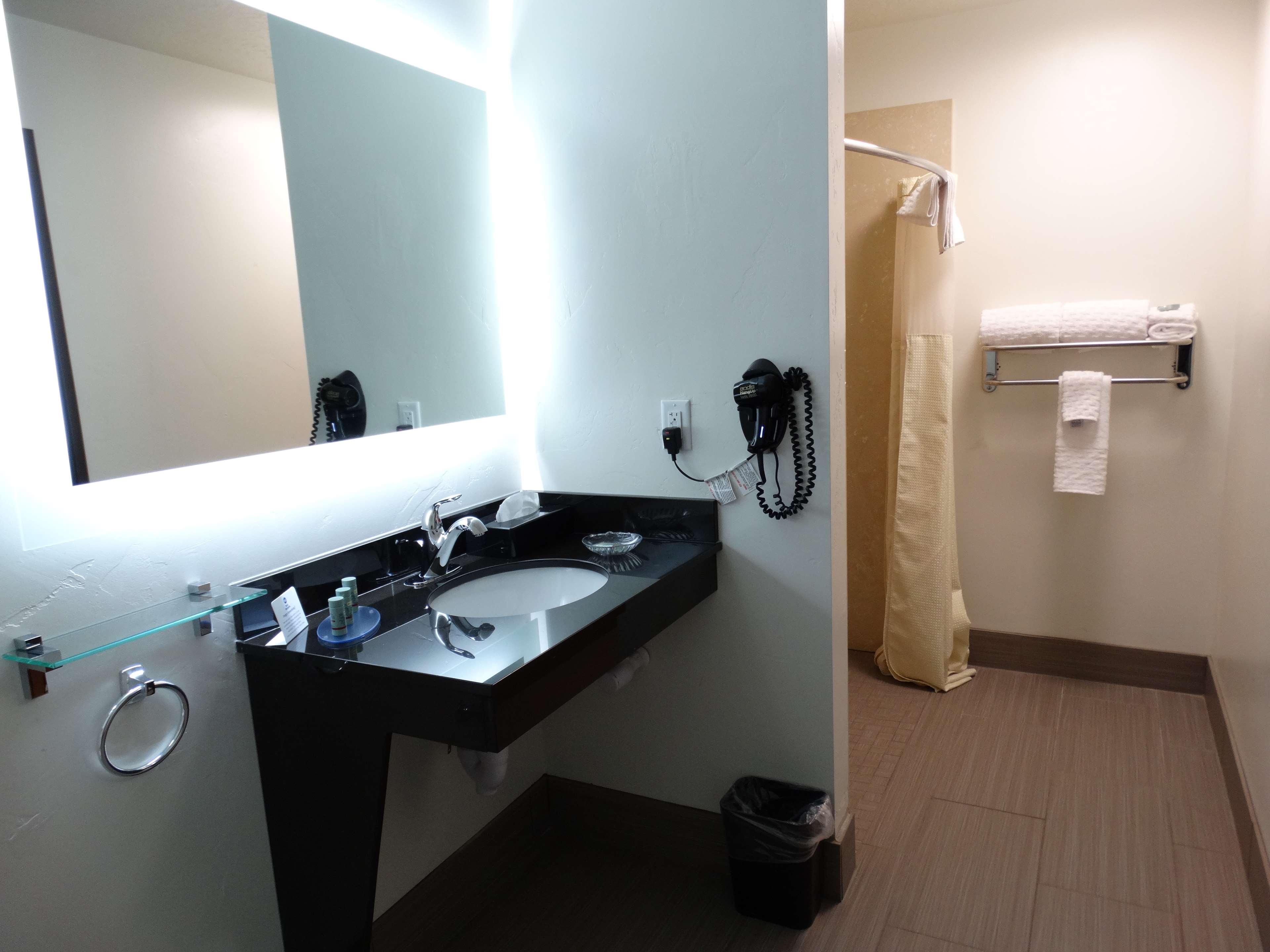 Best Western Duchesne Inn Zewnętrze zdjęcie